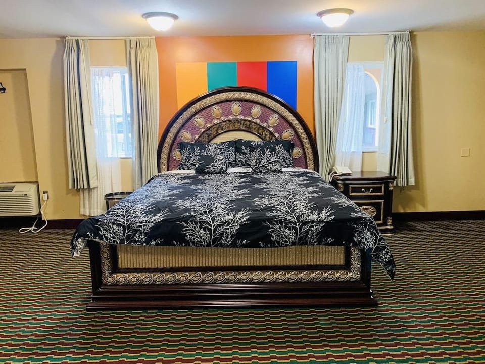 Motor City Inn & Suites Hotel in Melvindale