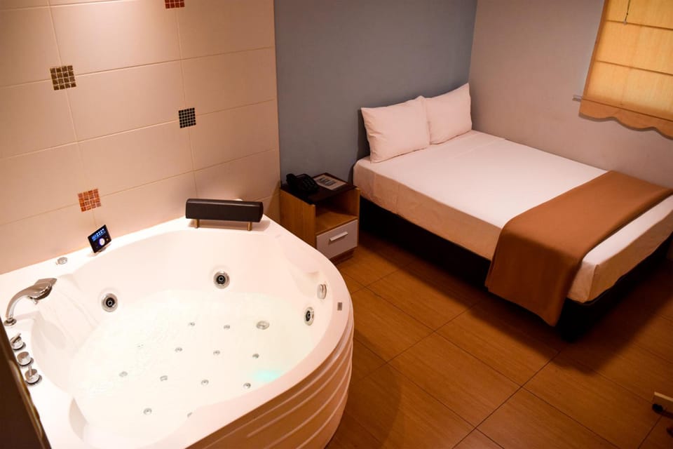 Hotel Mega Hotel in Santiago de Surco