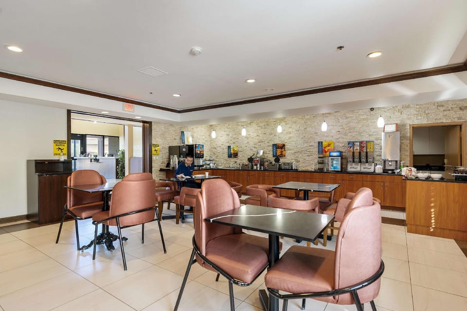 Best Western Oakbrook Inn Hotel in Westmont