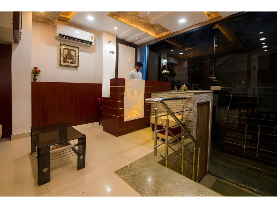 HOTEL BLEUE MONT Hotel in Varanasi