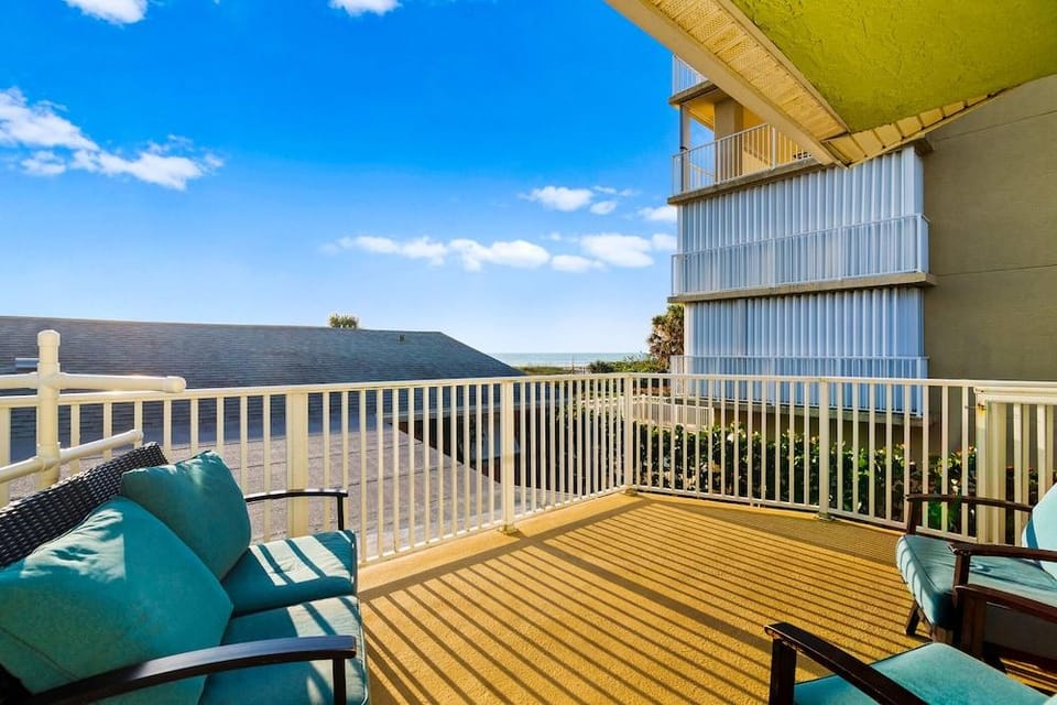 Coco Sands Beachside Cottages Hotel in Cocoa Beach