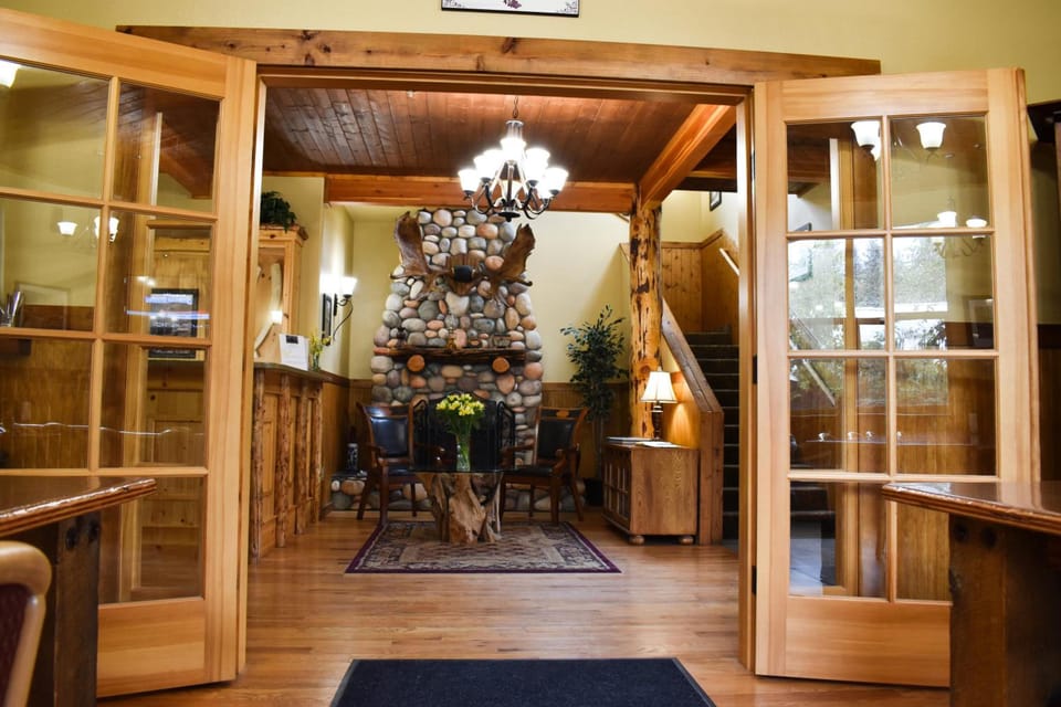 Exit Glacier Lodge Lodge in Seward