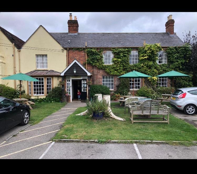 The Compasses Inn Inn in East Dorset District