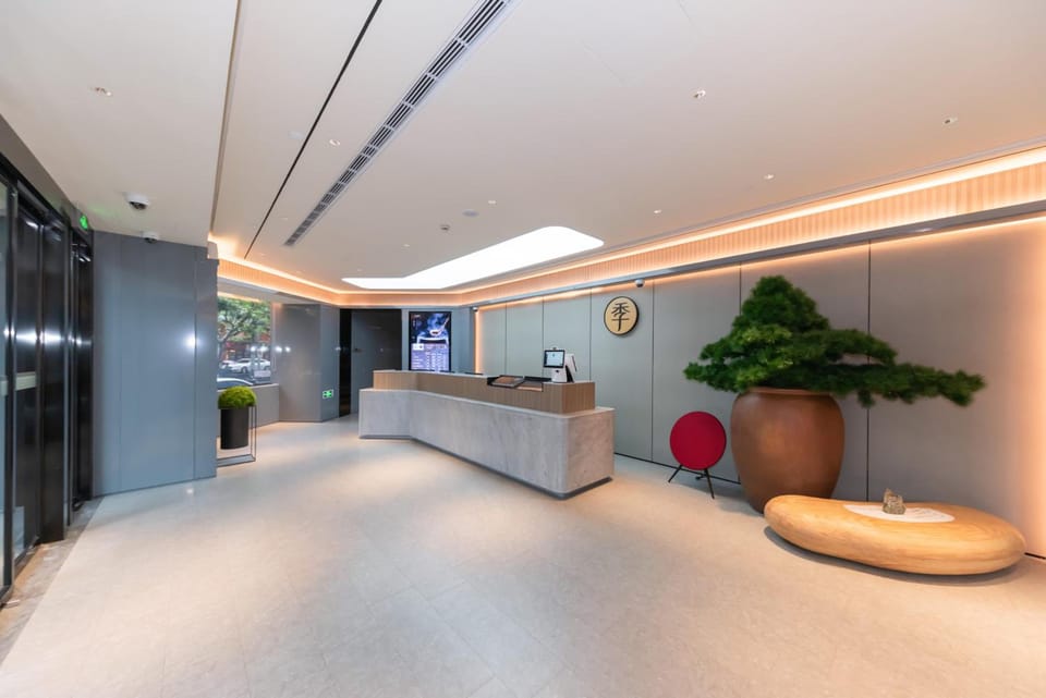 Ji Hotel Shanghai People's Square Fujian Middle Road Hotel in Shanghai