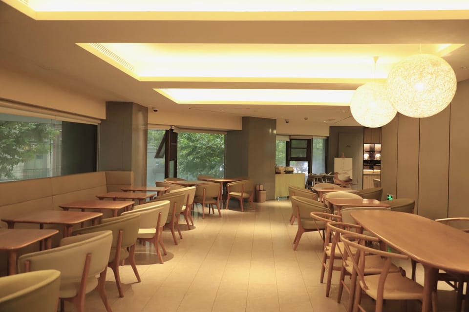Ji Hotel Shanghai People's Square Fujian Middle Road Hotel in Shanghai