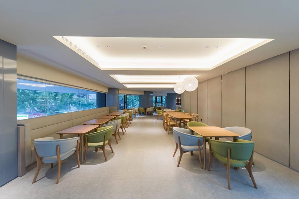 Ji Hotel Shanghai People's Square Fujian Middle Road Hotel in Shanghai