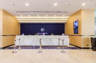 Starway Hotel Qingdao May Fourth Square Olympic Sailing Hotel in Qingdao