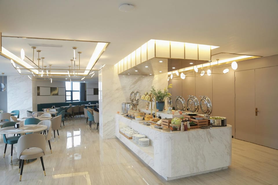 Orange Hotel Suqian Baolong Plaza Hotel in Jiangsu