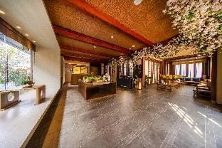 Blossom Hill Hotel Wujing Yuejingzhuang Hotel in Zhejiang