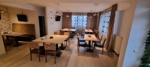 CASABLANCA Hostel in Craiova