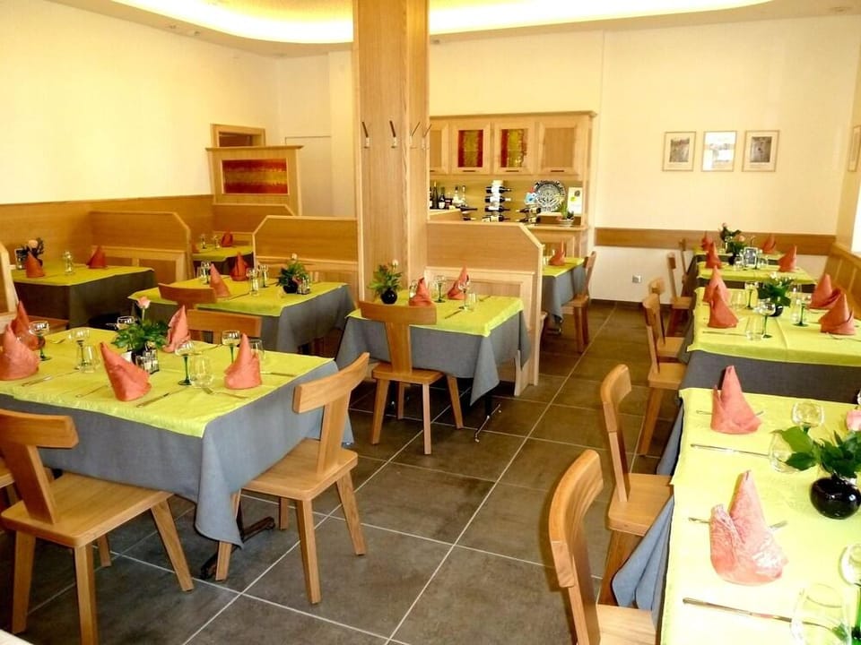 HOTEL RESTAURANT COLLIN Hotel in Switzerland