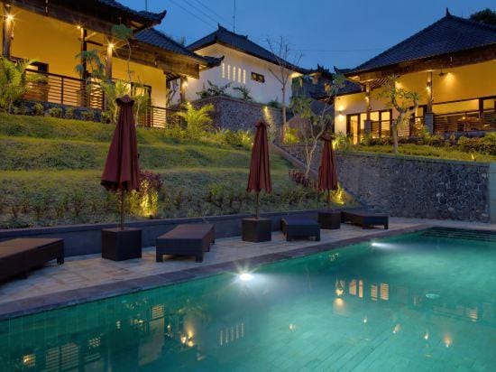 VILLA CAHAYA Perfectly formed by the natural surrounding and Balinese hospitality Hotel in Buleleng