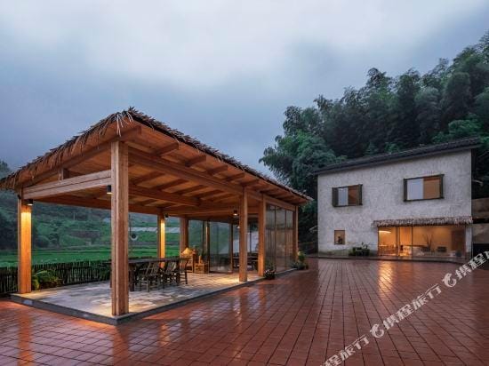 Longing Life Mushroom House Hostel Hotel in Hangzhou