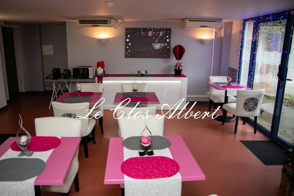 Le Clos Albert Hotel in Loudun