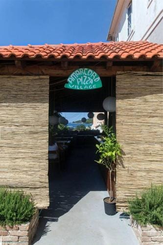 Amarcord Skola Hotel in Zadar County