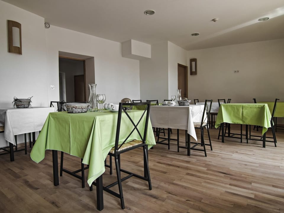 Hôtel GALILEE  Hotel in Provence-Alpes-Côte d'Azur