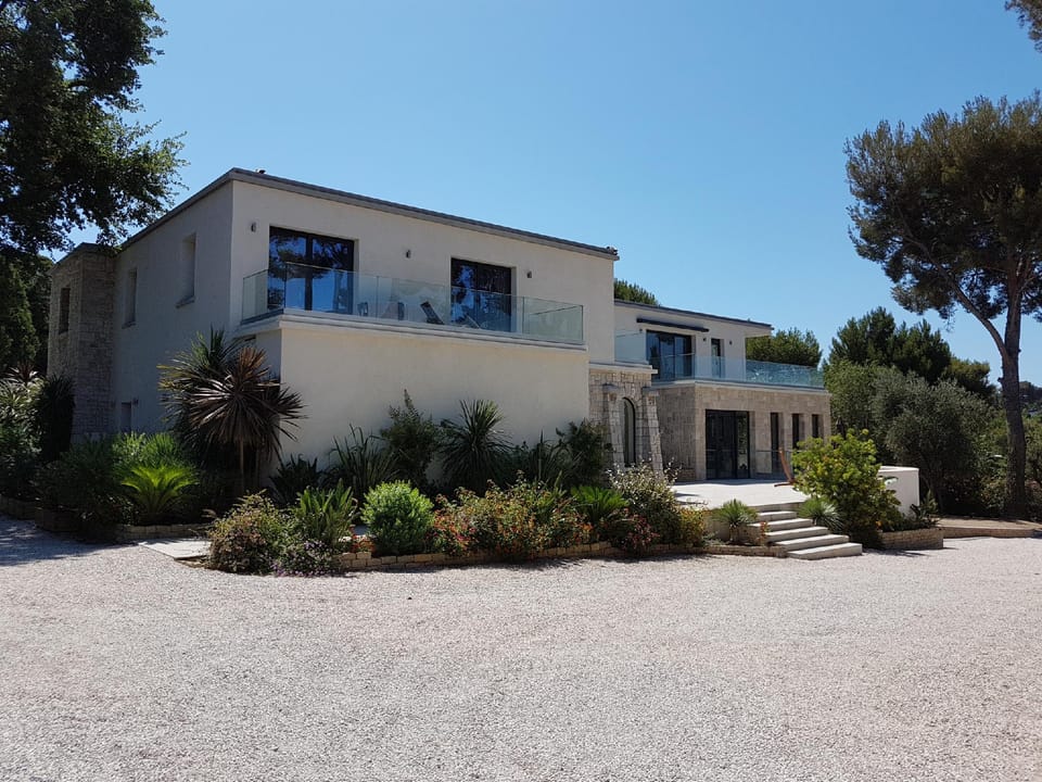 HPC Suites Resort in Cassis