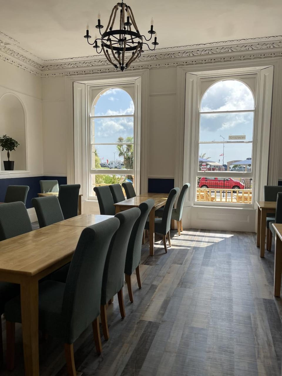Lynton House Hotel in Teignmouth