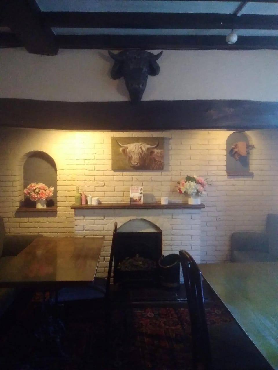 Bulls Head Inn in South Derbyshire District