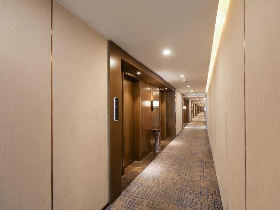 Qingmu Select Hotel (Changzhou Joyland Jiayuan Plaza) Hotel in Suzhou