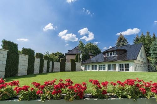 Hotel Villa am Waldschlössschen Hotel in Dresden-Neustadt