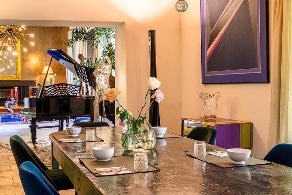 Artishow Hotel in L'Isle-sur-la-Sorgue