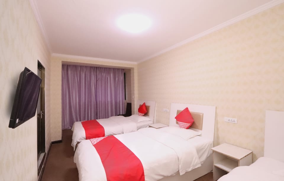 OYO Zelun Hotel Hotel in China