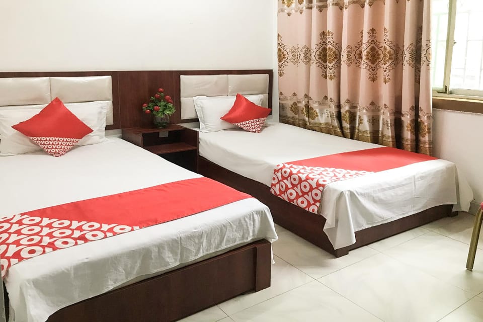 OYO Rainbow Guest House Hotel in Chengdu