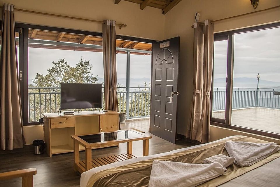 Alpine Rhapsody Hotel in Uttarakhand