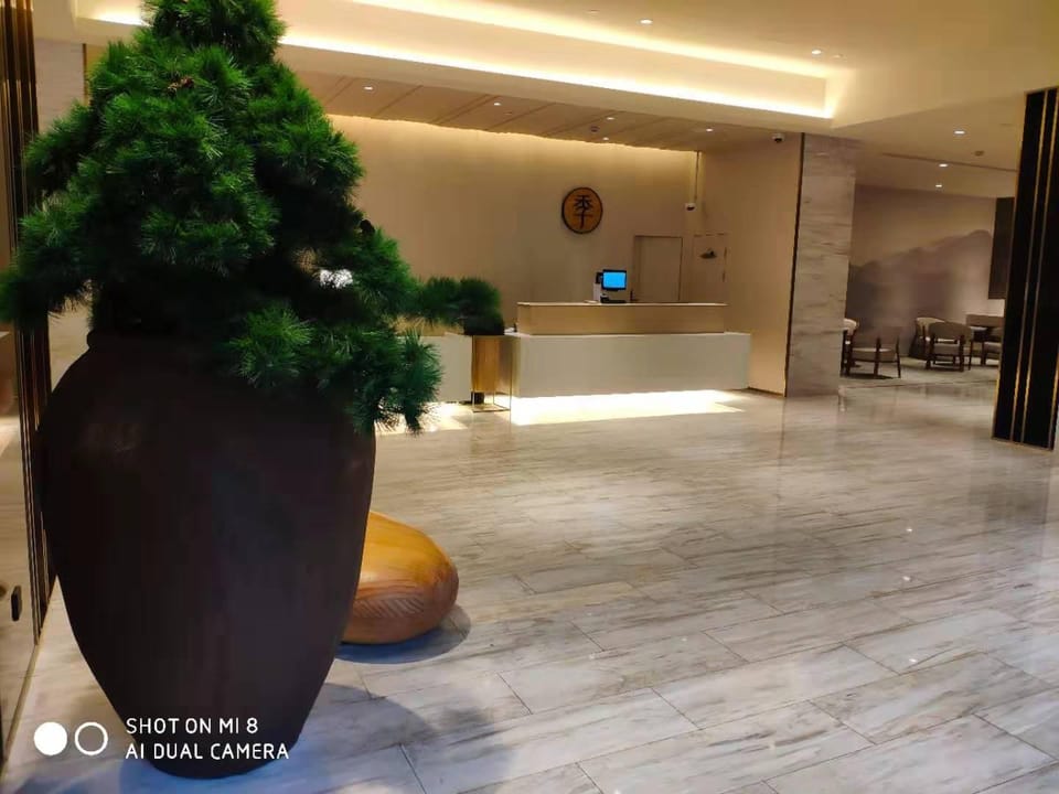 Ji Hotel Shanghai Jinshajiang Road Hotel in Shanghai