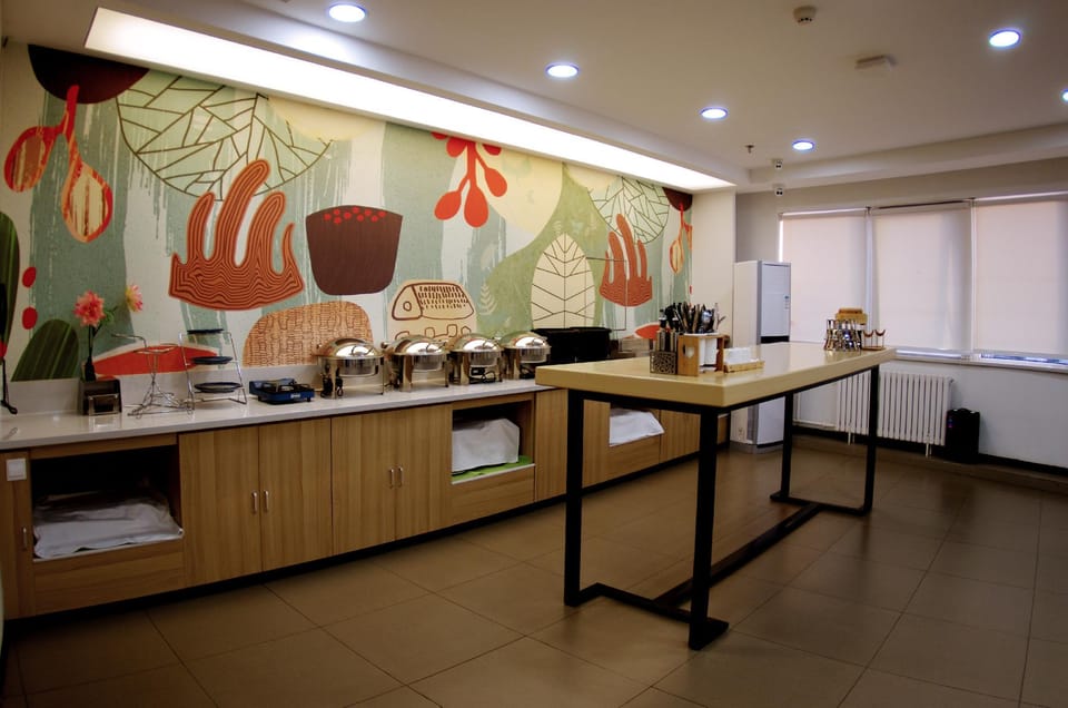 Hanting Hotel Beijing Taoran Pavilion                                                       Hotel in Beijing
