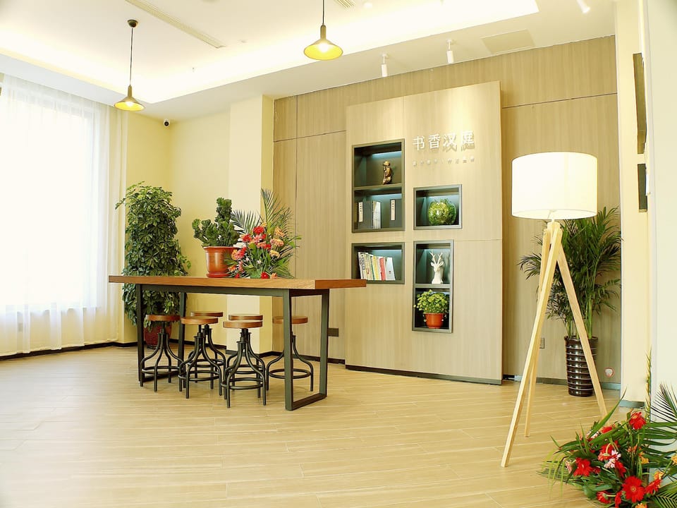 Hanting Hotel Hejian Bus Station Hotel in China
