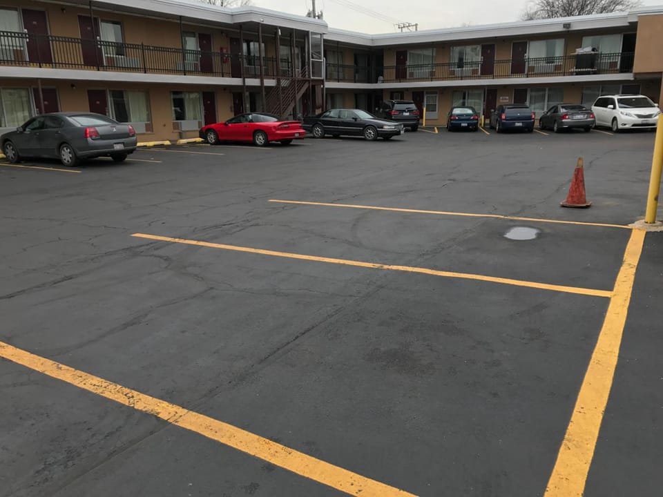 Travel Inn Motel in Broadview