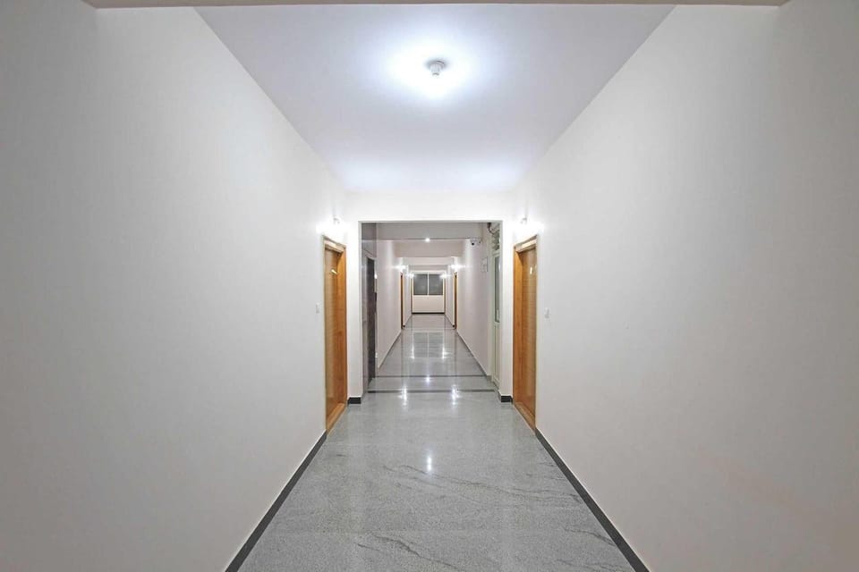 Arra Grande Suites Bangalore Airport Hotel Hotel in Tamil Nadu