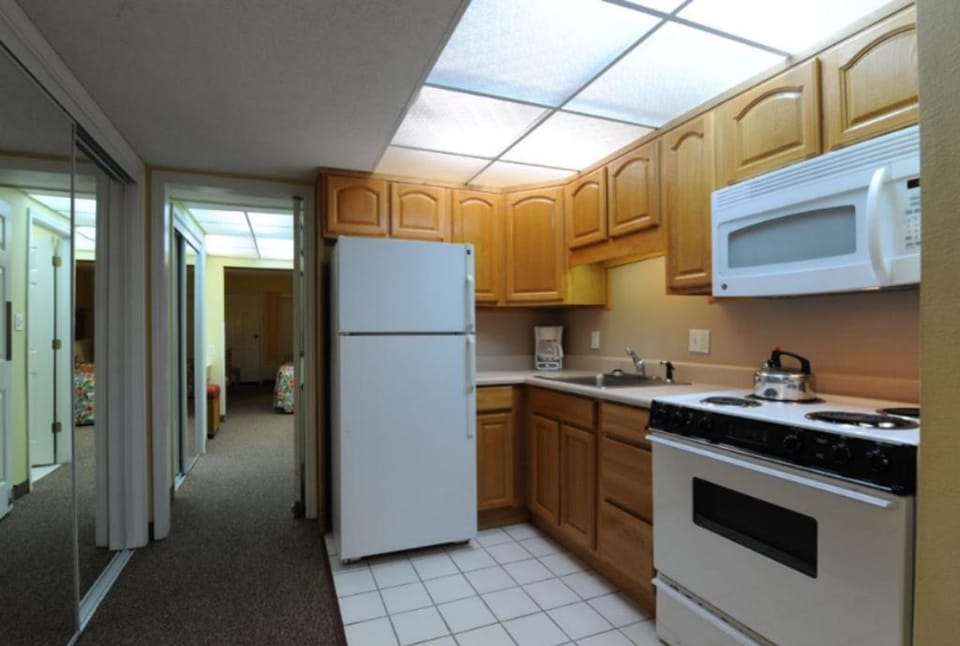 Getaways at Destin Holiday Beach Resort Resort in Destin