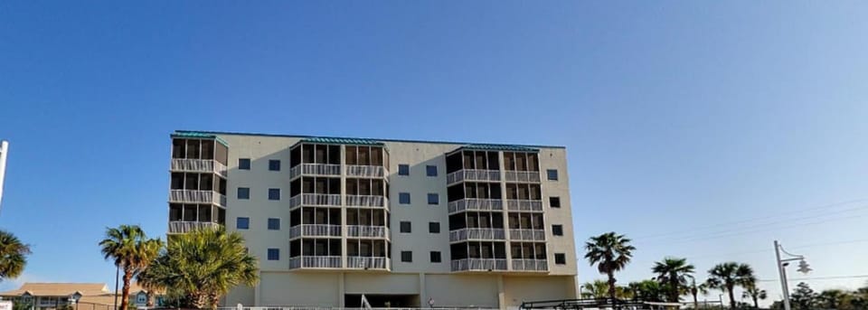 Getaways at Destin Holiday Beach Resort Resort in Destin