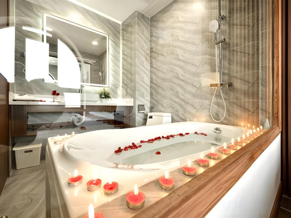 PHUC NGUYEN LUXURY HOTEL Hotel in Ho Chi Minh City