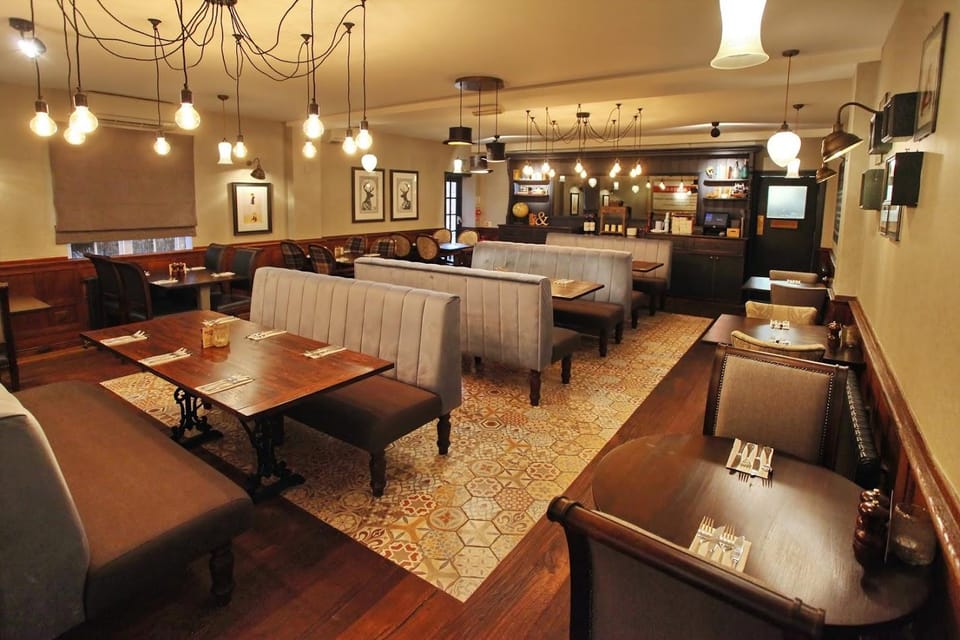 Chequers Marlow Inn in Wycombe District