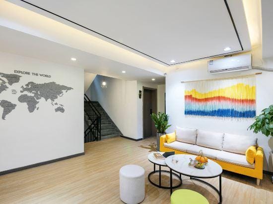 Hangzhou Qi She · Lane Home stay Hotel in Hangzhou