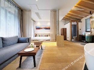 Hangzhou Lin'an Sandu joy&in Shanxiang Holiday Homestay (Western Zhejiang Dalong Bay) Hotel in Hangzhou