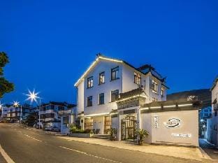 Yicenglou Boutique Hostel Hotel in Suzhou