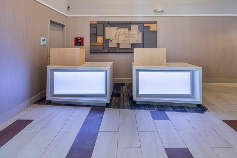 Holiday Inn Express Sunnyvale - Silicon Valley By IHG Hotel in Los Altos Hills