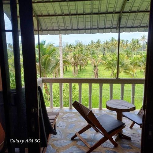 Lake View Bungalows Resort in Khuekkhak