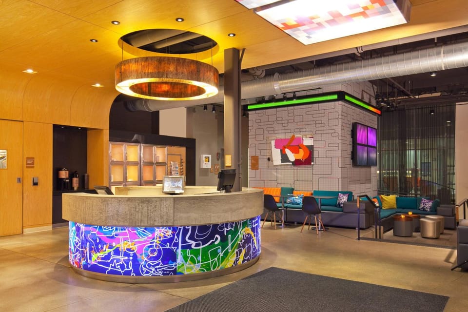 Aloft Bolingbrook Hotel in Bolingbrook