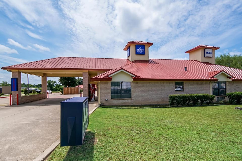 Americas Best Value Inn Weatherford, TX Motel in Weatherford