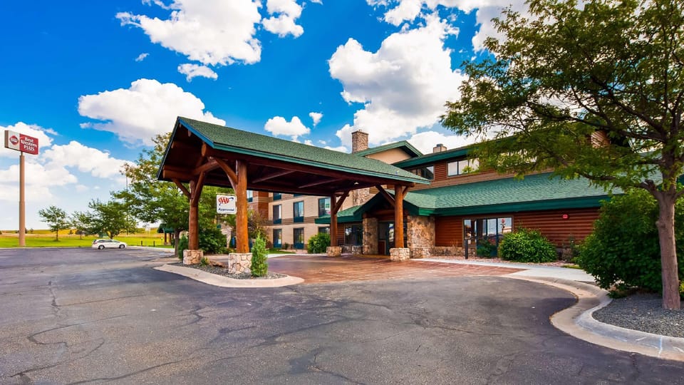 Best Western Plus Sidney Lodge Hotel in Sidney