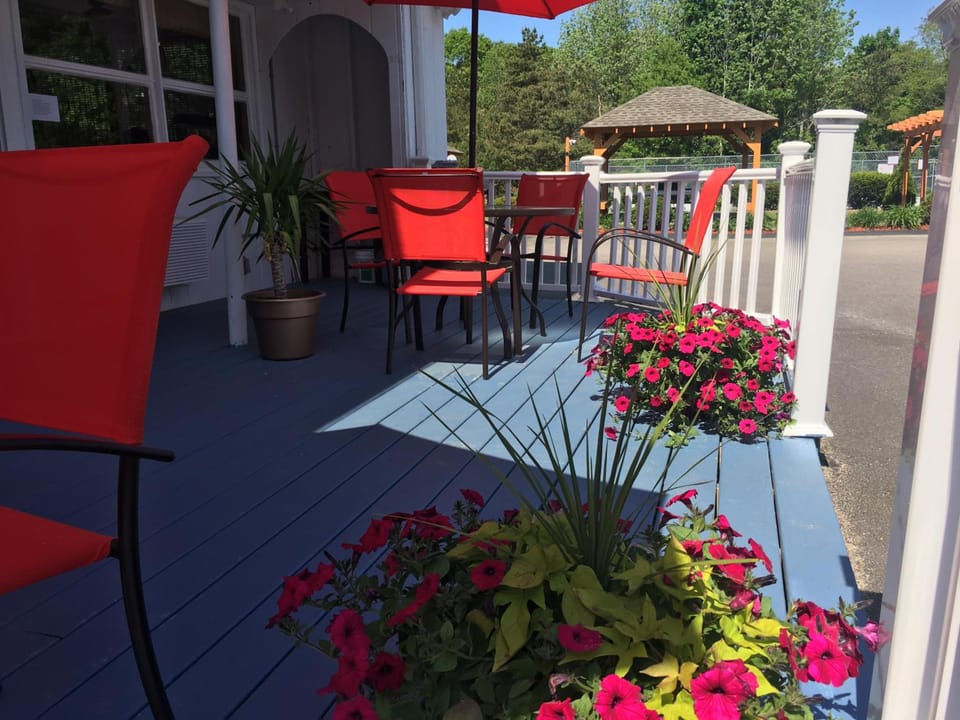 Aquastar Inn Inn in Misquamicut