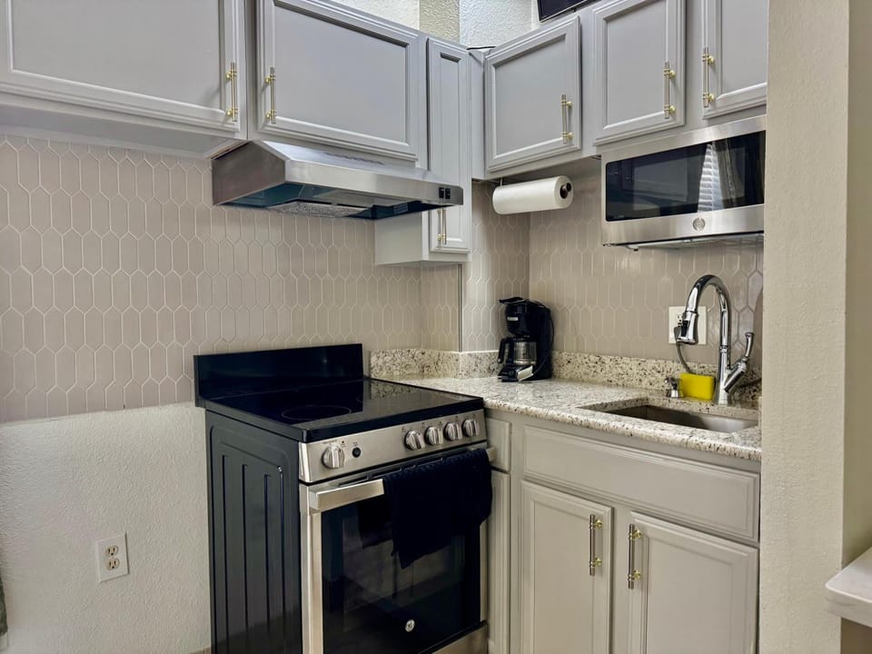 Athens Hotel Suites Motel in Houston