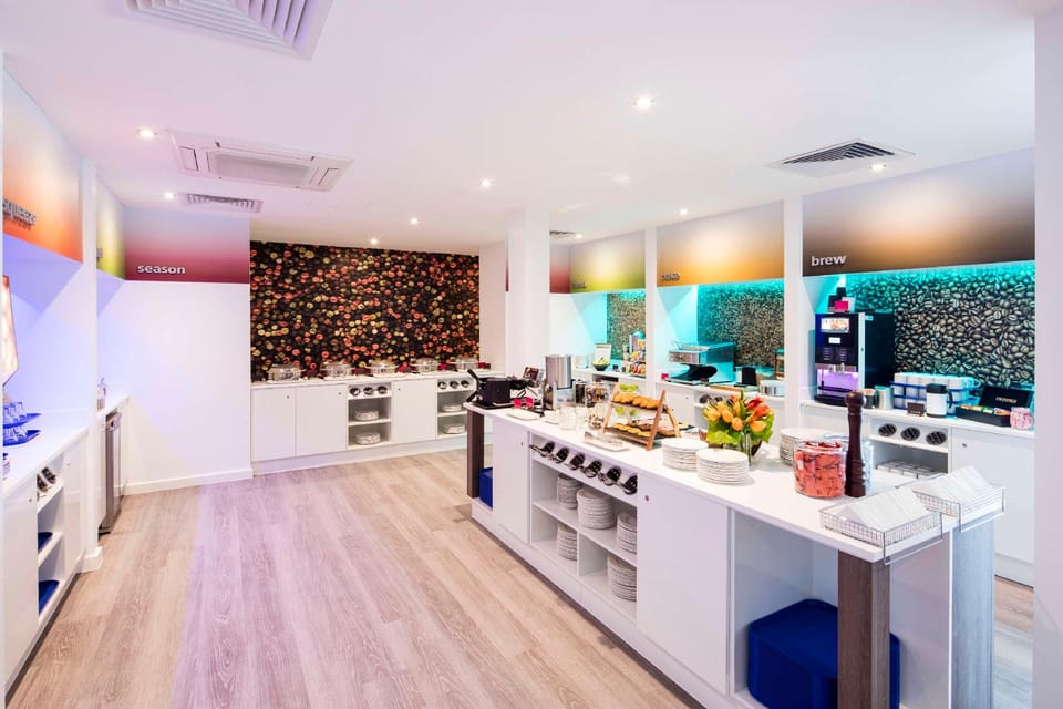 Hampton by Hilton Humberside Airport Hotel in West Lindsey District