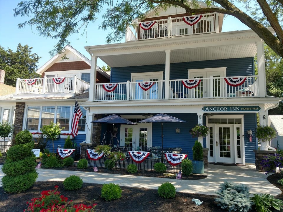Anchor Inn Boutique Hotel Hotel in South Bass Island